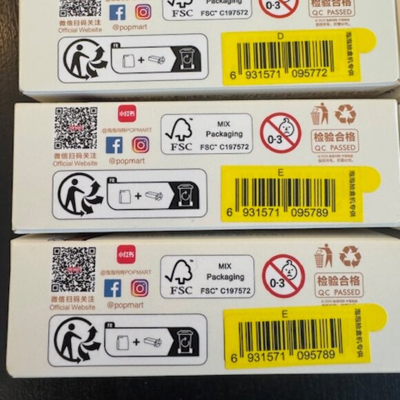 POP MART THE MONSTERS Pin for Love Series Labubu Letter Pendant Keychain (I) - Picture 5 of 5